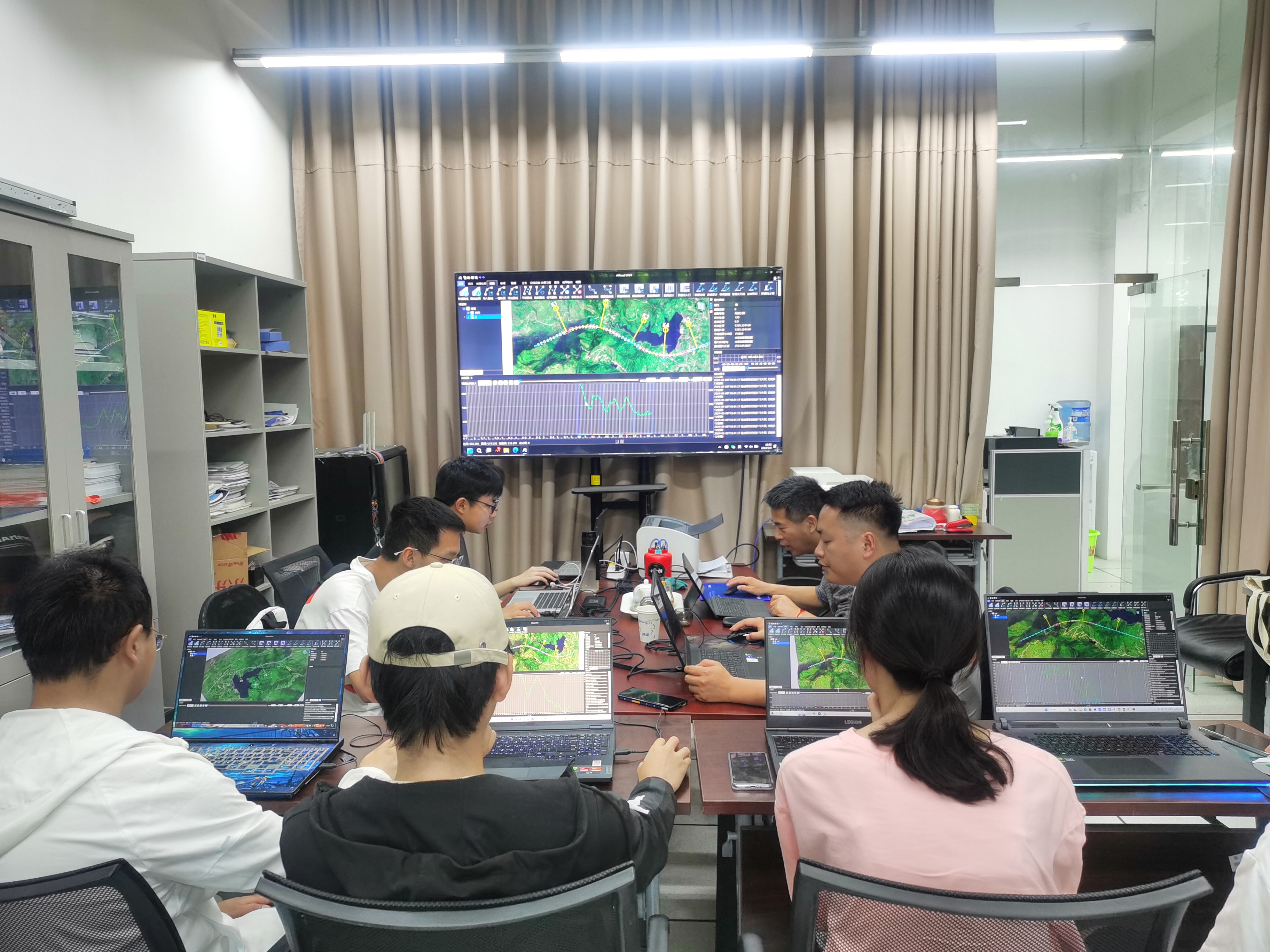 創(chuàng)途信息攜手江蘇狄諾尼助力西南交通大學土木工程學院暑期實踐，賦能高校數(shù)字化人才培養(yǎng)！